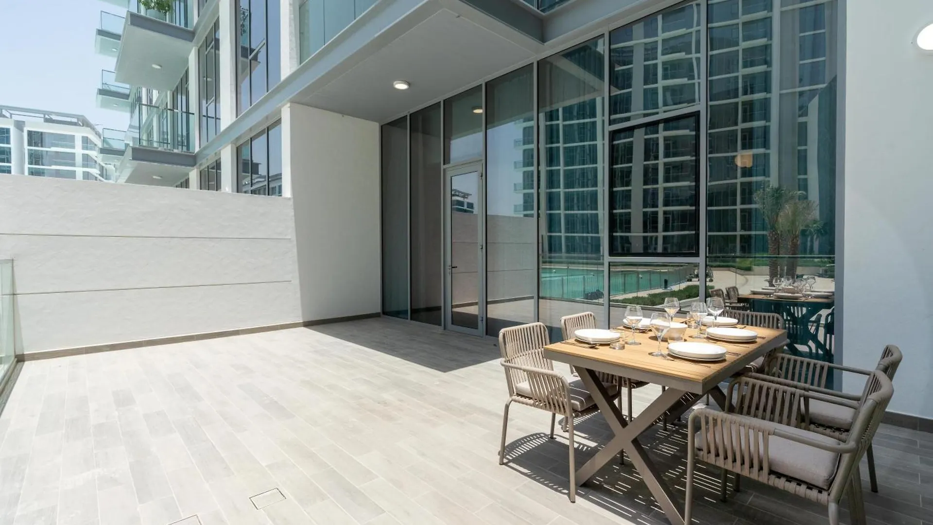 Luxury Apartment In Dubai Center, District One