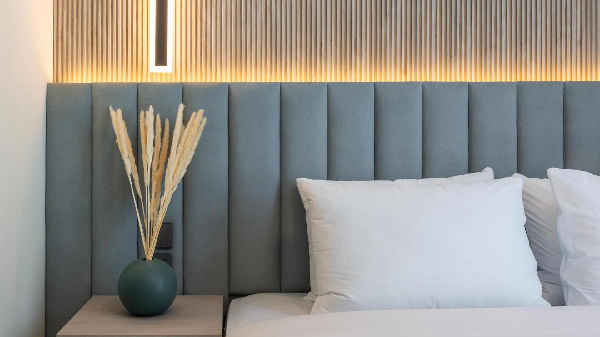 Luxury Apartment In Dubai Center, District One United Arab Emirates