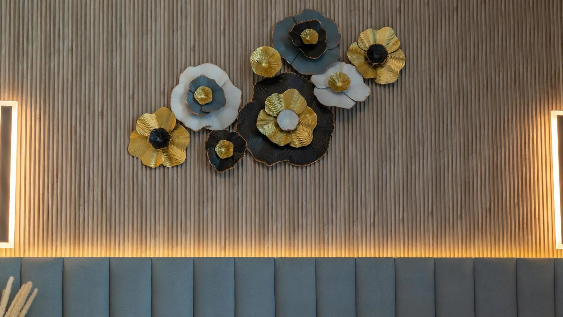 Luxury Apartment In Dubai Center, District One